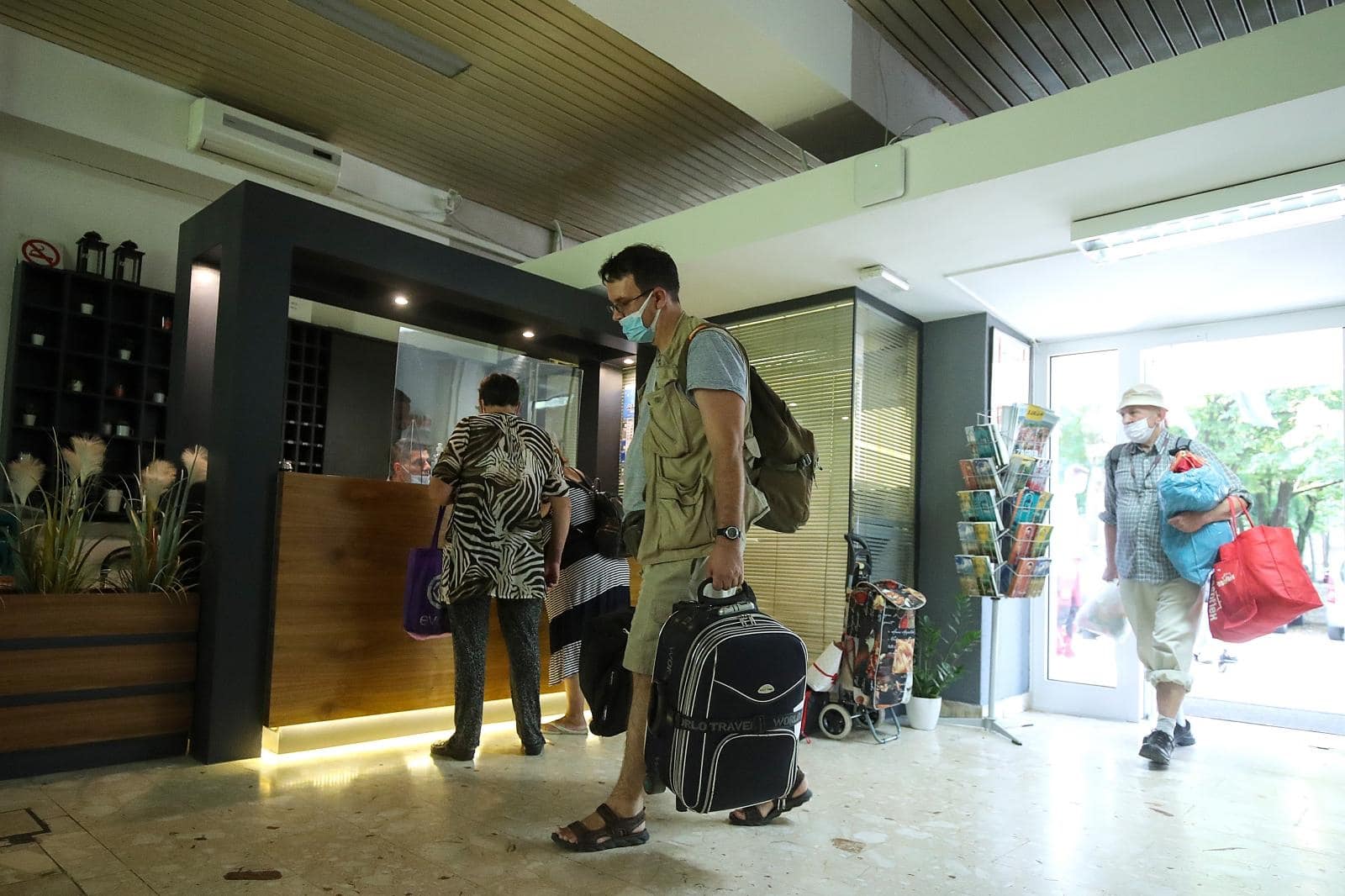 Zagreb: Stanovnici čiji su domovi stradali u potresu preseljeni su iz Cvjetnog naselja u Hostel Arena