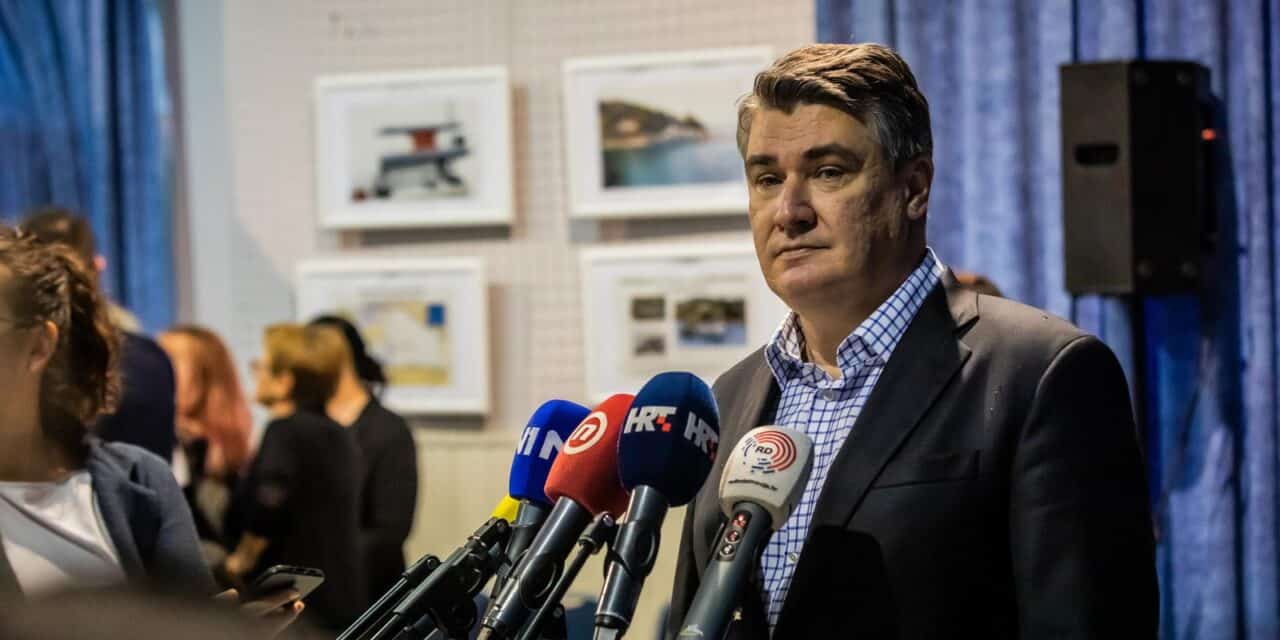 Grohote: Predsjednik Zoran Milanović na polaganju vijenca u spomen na poginule branitelje