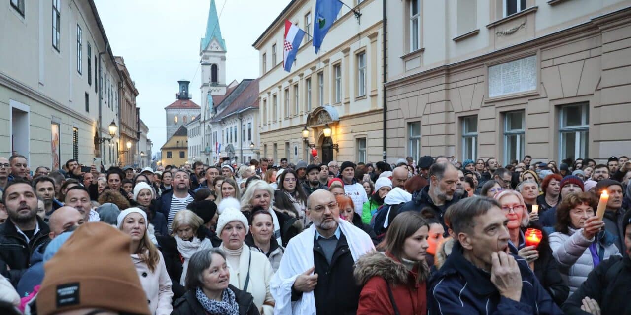 Zagreb: Održan Bijeli tihi marš
