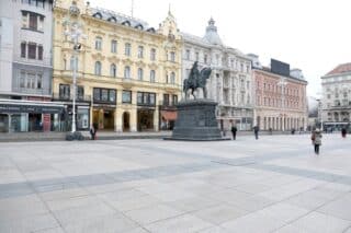 Zagreb: Ulice bez ijednog učenika – nastava srednjih škola prebačena online