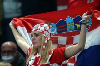 Navija?i na utakmici Hrvatska – Srbija