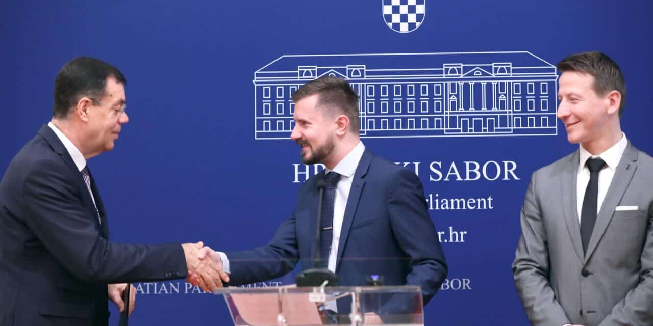 Zagreb: Dario Zurovec i Damir Bajs o paketu mjera pomoći za ublažavanje inflacije