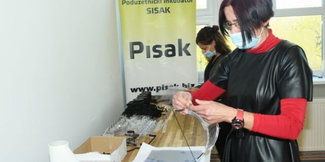 PXL_150420_28711030-768×519
