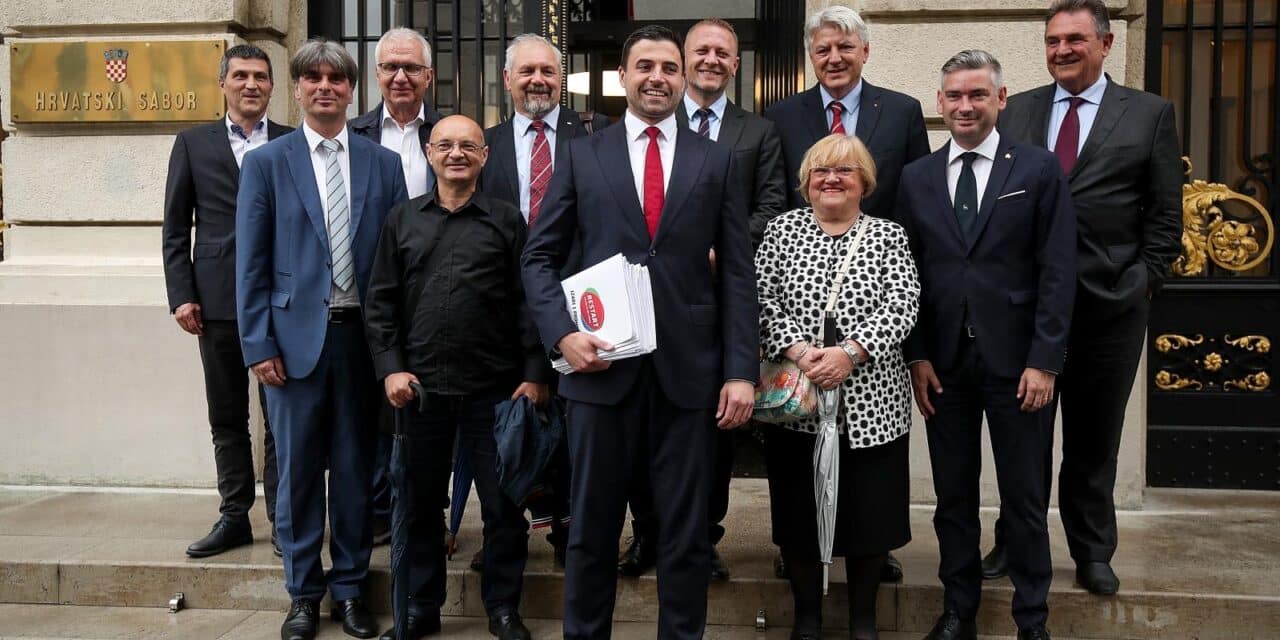 Zagreb: Čelnici Restart koalicije u Hrvatski  sabor  predali kandidacijeske liste
