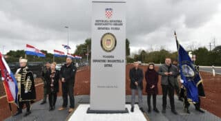 Na bivšem vojnom aerodromu u Valturi svečano otvorena vojarna “Hrvatski branitelji Istre”