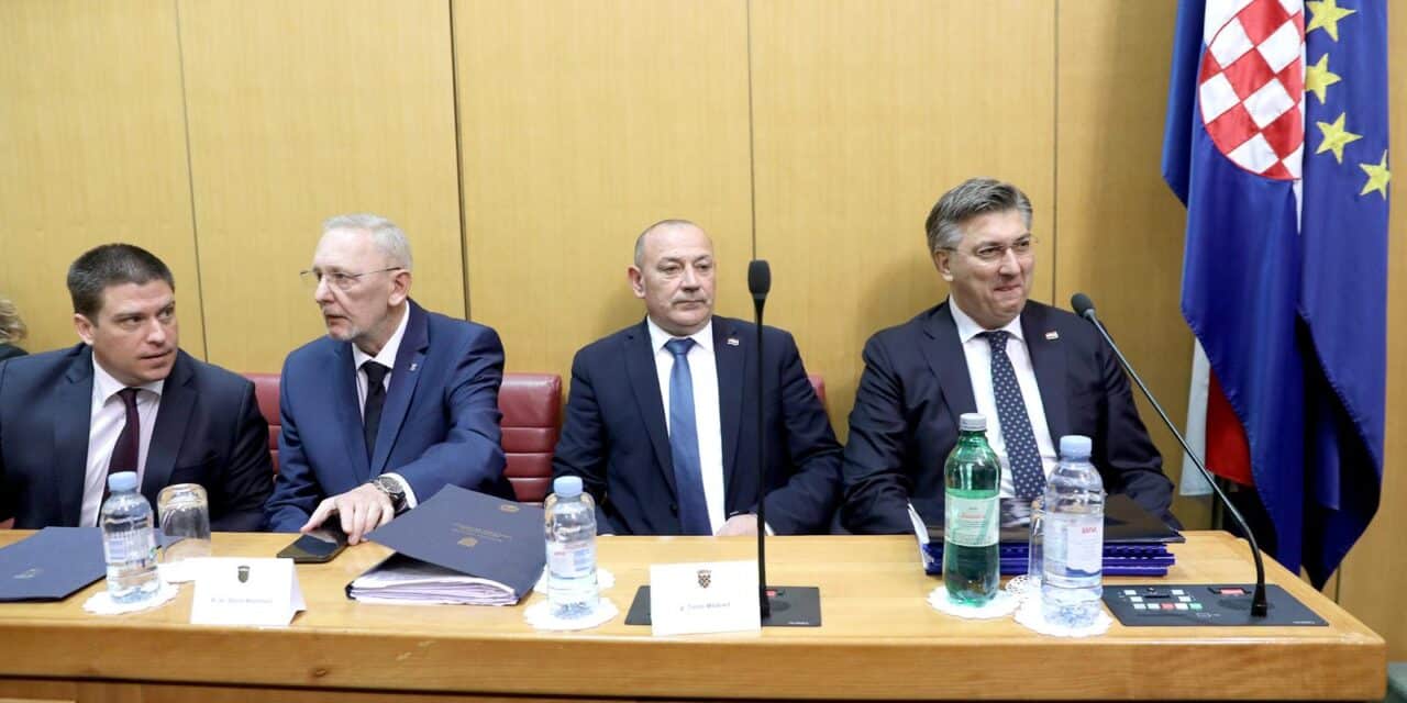 Zagreb: Sabor poceo 13. sjednicu