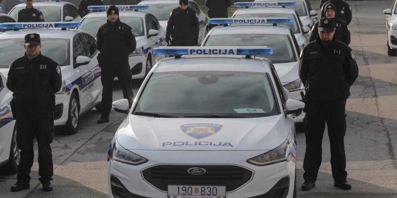 Zagreb: Primopredaja policijskih vozila