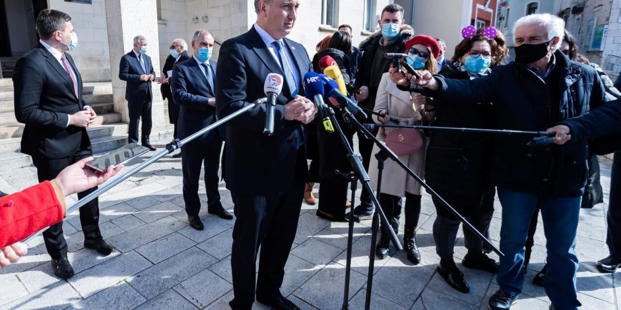 Premijer u Makarskoj