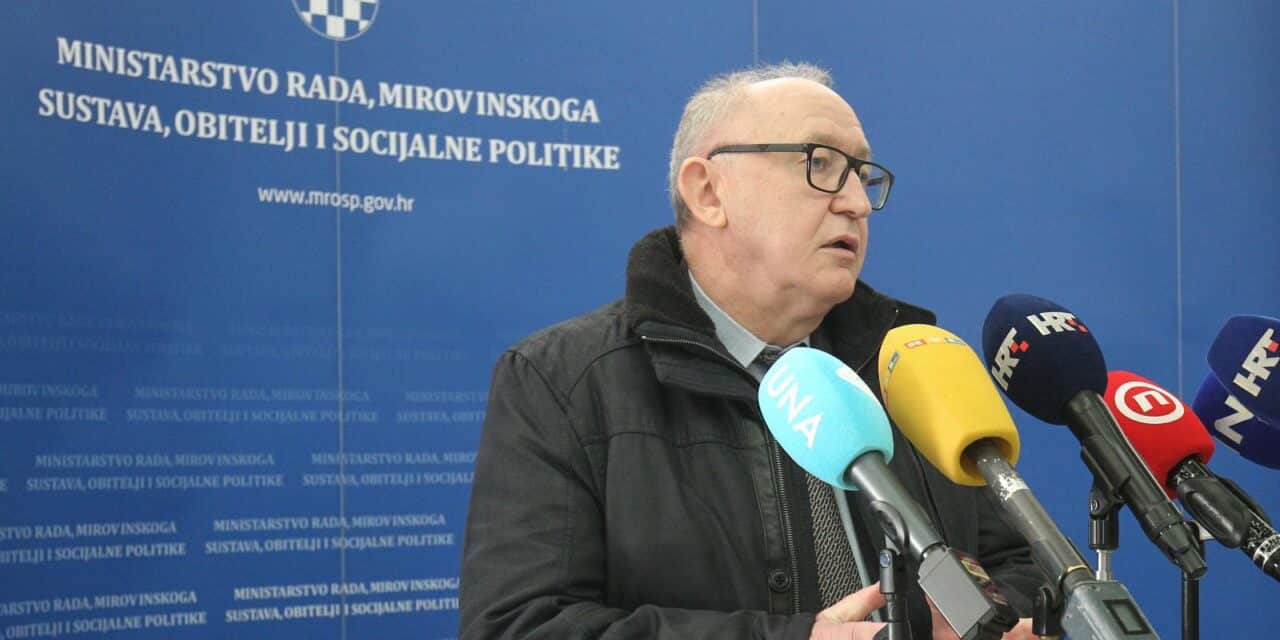 Stjepan Topolnjak obratio se medijima nakon sastanka i dao izjavu o neuspjelim pregovorima s Vladom