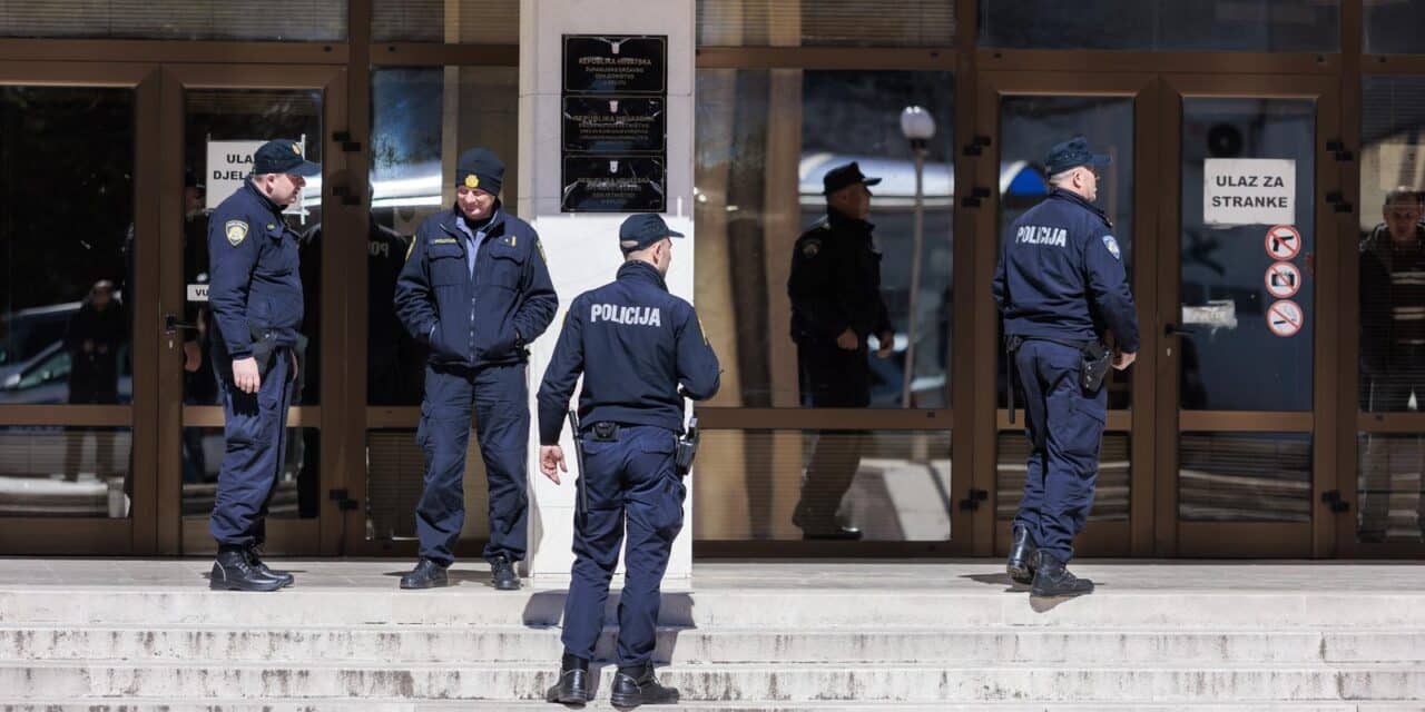 policija bomba