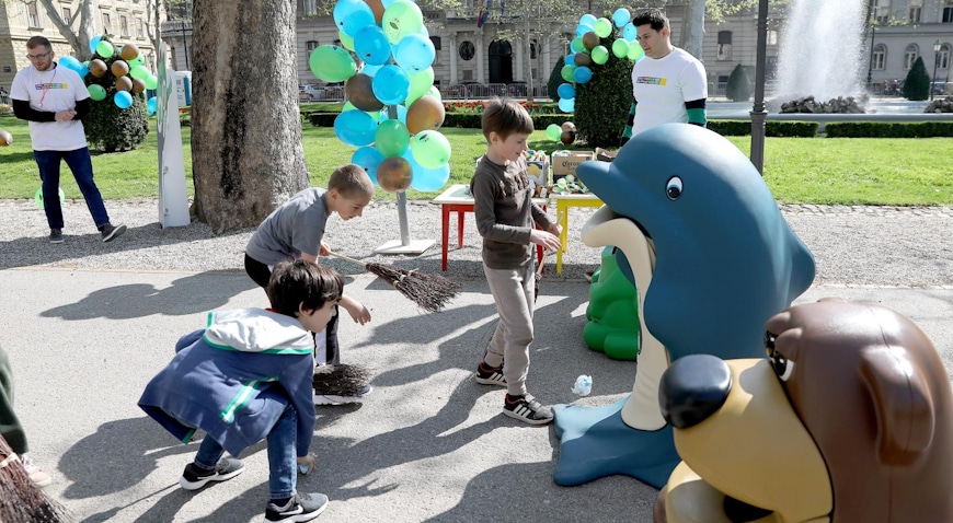 Predstavljeni zgogosi, spremnici za odvajanje otpada u obliku životinja koji će biti postavljeni u vrtiće