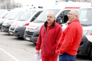 Zagreb: Vozači sanitetskog prijevoza ispred KB Dubrava počeli štrajk