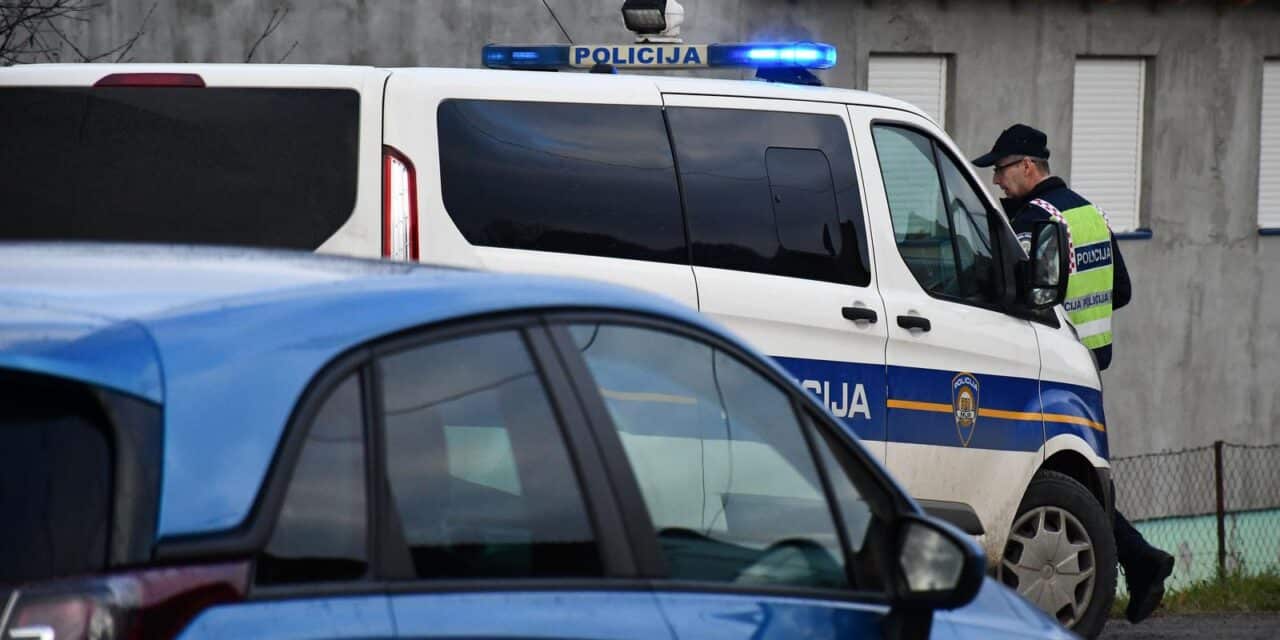 Nalet osobnog automobila na dijete u blizini Osnovne škole u Dervišagi