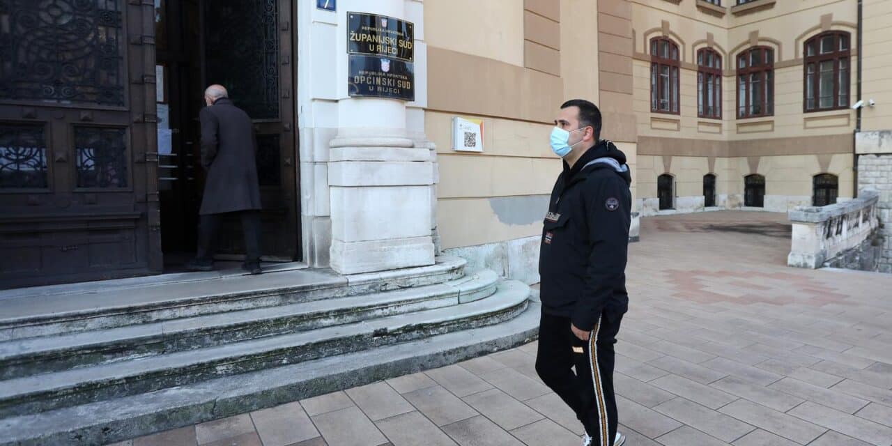 Rijeka: Optuženi za ubojstvo u prometu dolazi na izrcanje presude