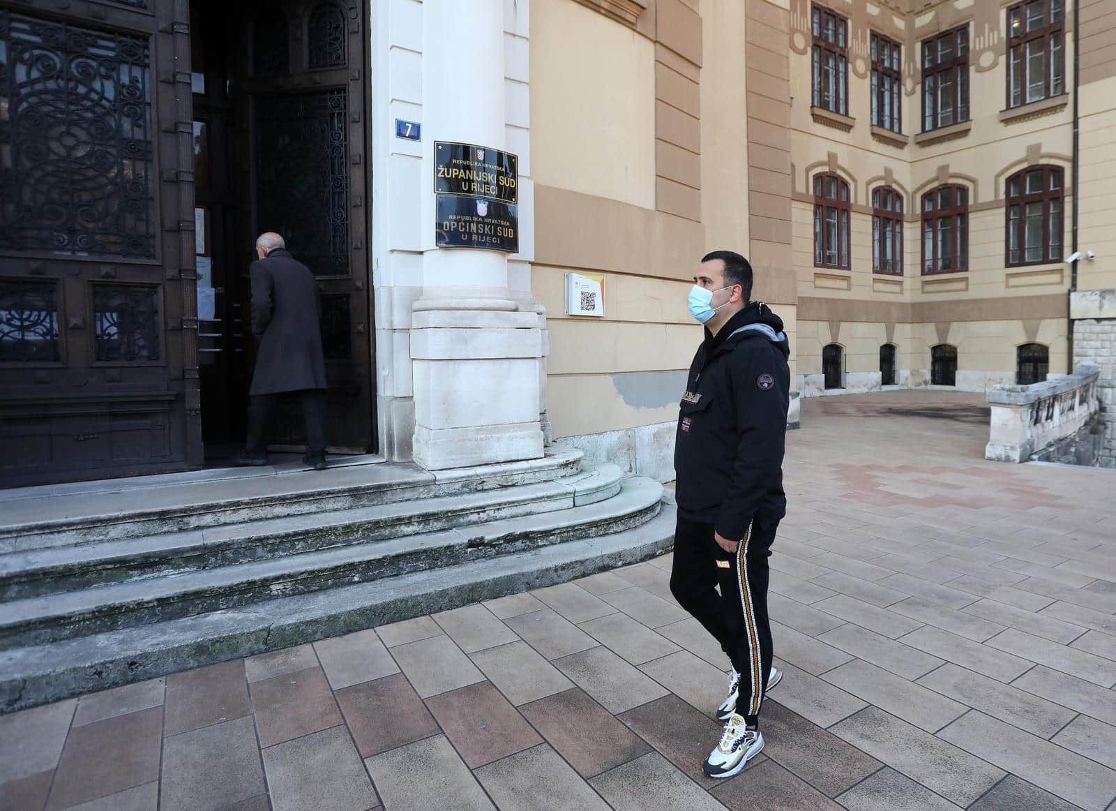 Rijeka: Optuženi za ubojstvo u prometu dolazi na izrcanje presude