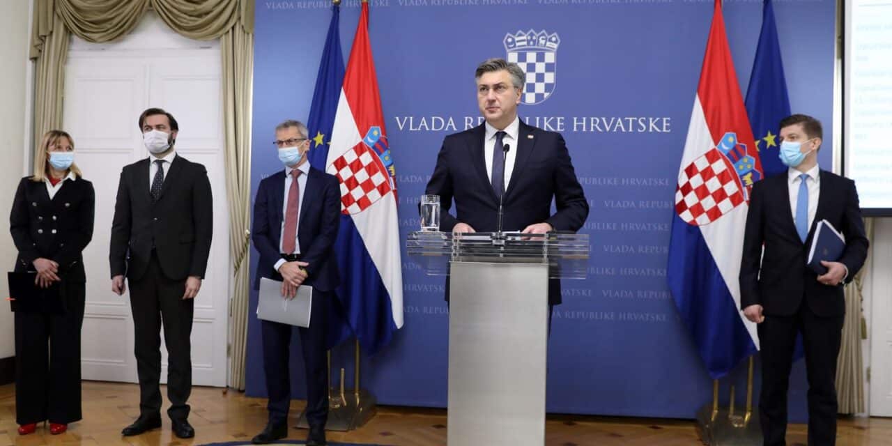 Plenković u društvu Ćorića, Marića i Vujčića predstavio Prijedlog zakona o uvođenju eura