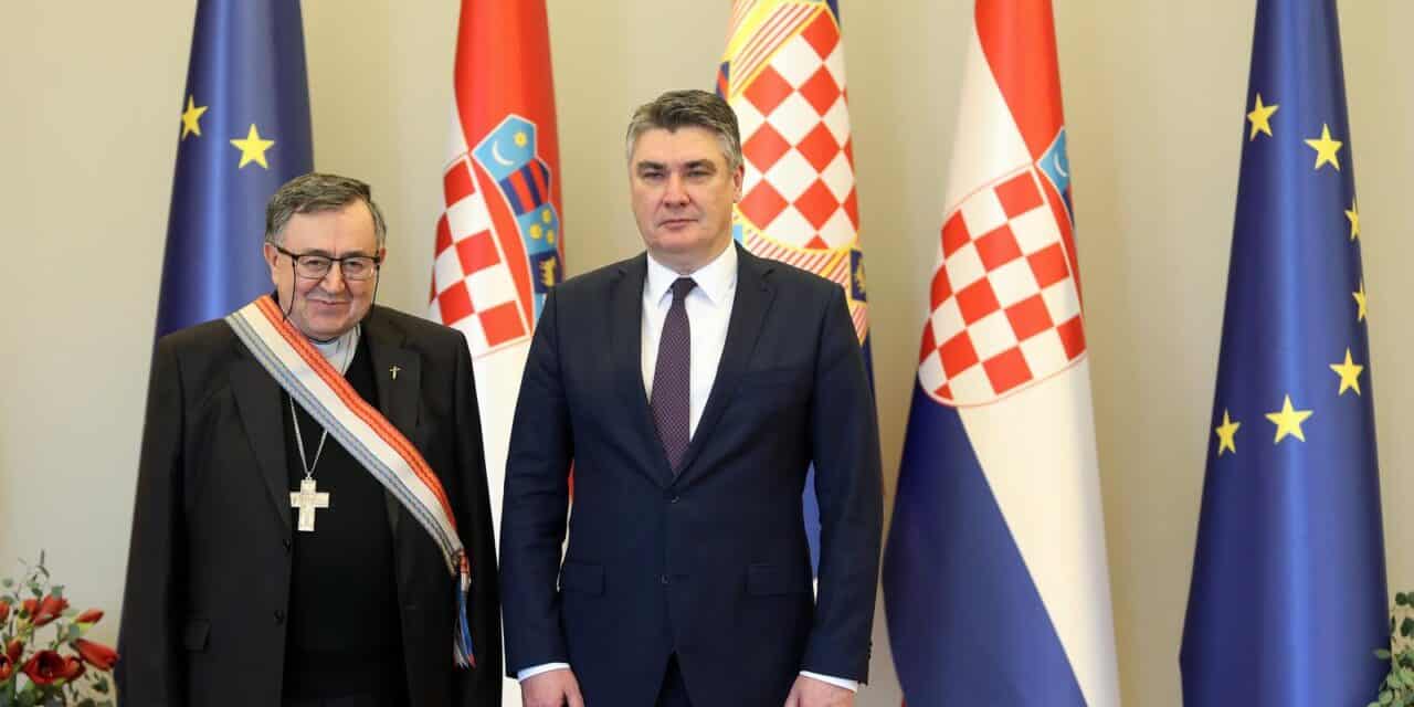 Zagreb: Predsjednik Milanović odlikovao kardinala Puljića Veleredom kralja Dmitra Zvonimira