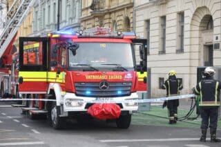 Požar u centru Zagreba, gusti dim prekrio Tomislavov trg