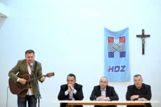 Zagreb: Damir Krstičević sudjelovao na predavanju u Društvenom domu Sveta Klara