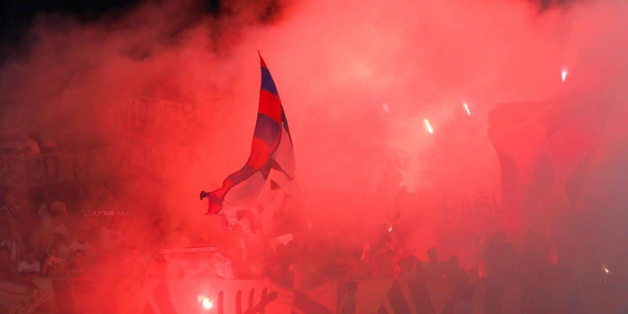 Torcida bakljadom proslavila Hajdukovu pobjedu protiv Istre
