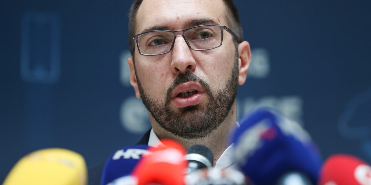 Tomašević izvjestio da će se glomazni otpad privremeno skladištiti u Sesvetskom Kraljevcu