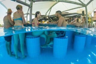 Osječani koriste poslijednje sunčane dane ovog ljeta kako bi se osvježili i opustili na novim bazenima Kopike