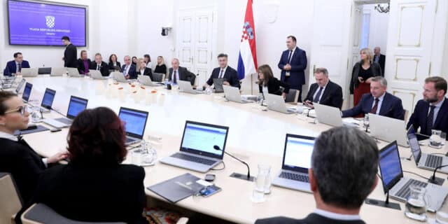 Zagreb: U Banskim dvorima održana je 185. sjednica Vlade RH