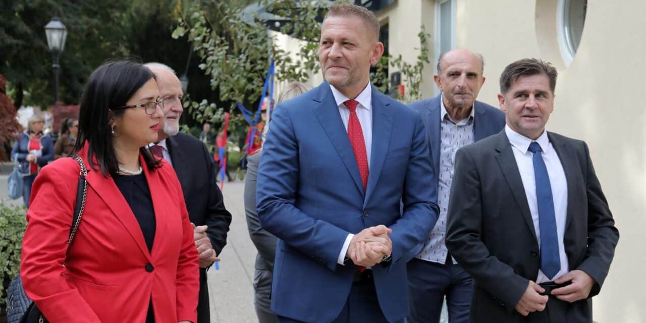 Samobor: Predsjednik Milanović prisustvovao svečanoj sjednici povodom Dana grada Samobora