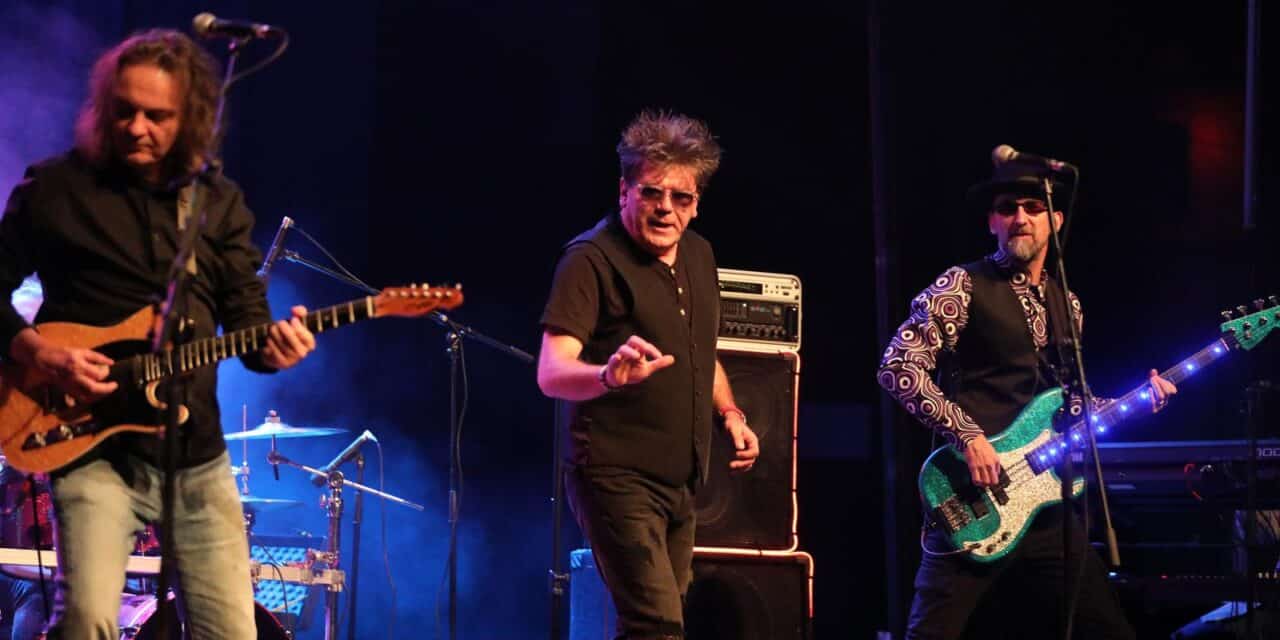Rijeka: Legendarna grupa Crvena jabuka održala koncert u HKD-u na Sušaku