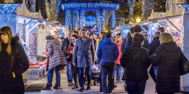 Advent na ulicama Zagreba