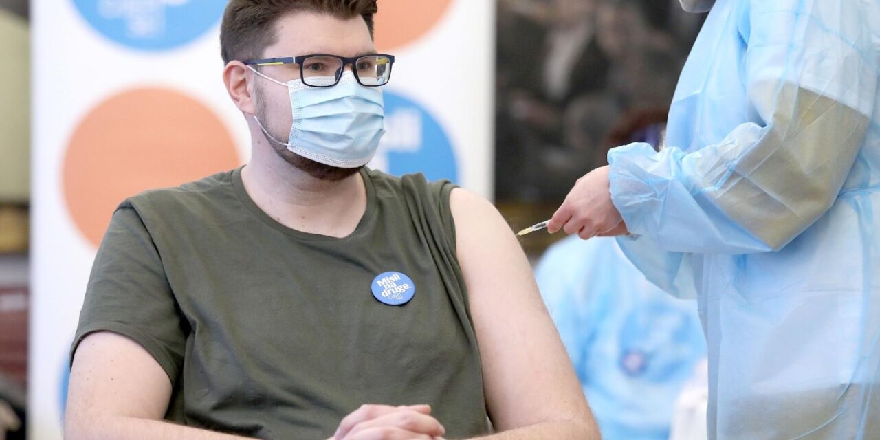 Zagreb: Saborski zastupnici cijepili se protiv covida-19