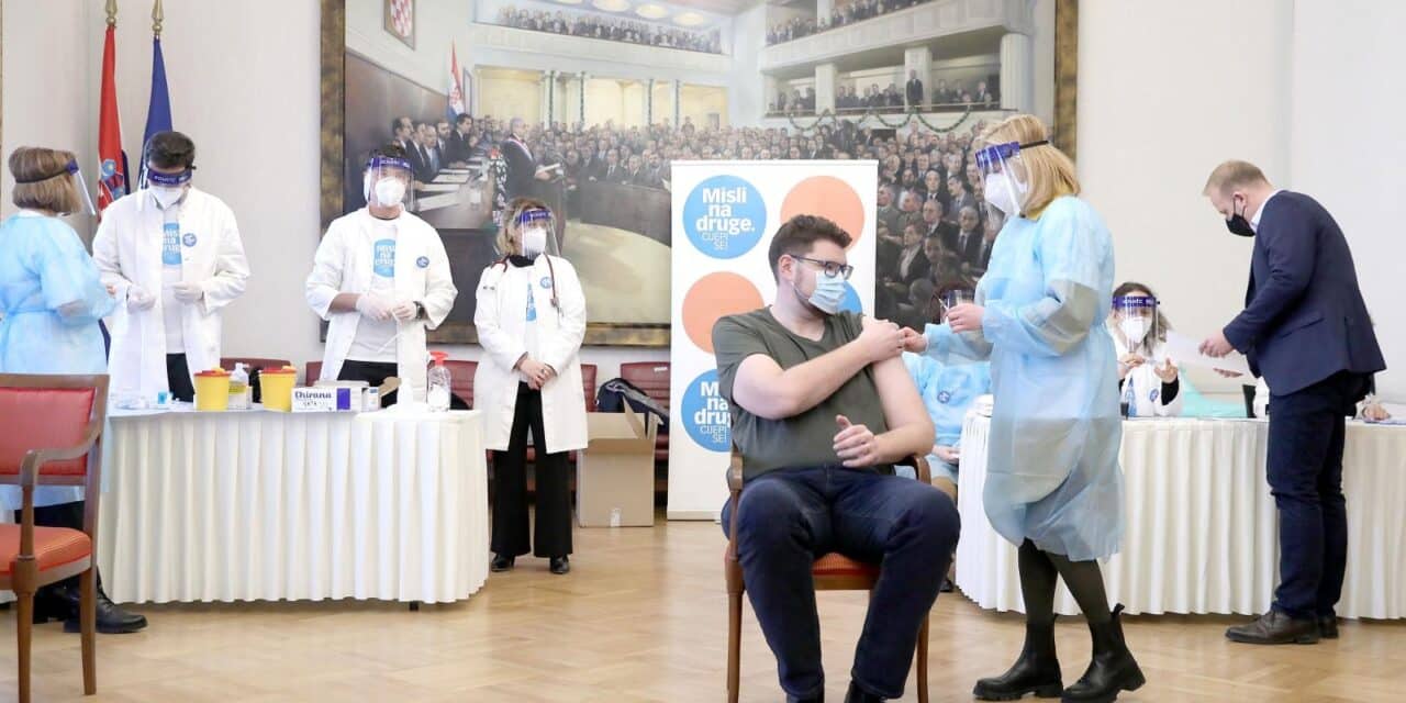 Zagreb: Saborski zastupnici cijepili se protiv covida-19