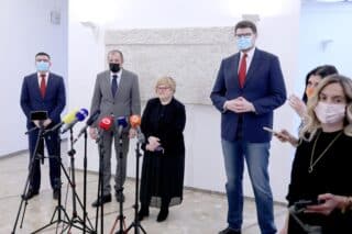 Zagreb: Čelnici oporbenih stranaka održali su konferenciju nakon sastanka s premijerom
