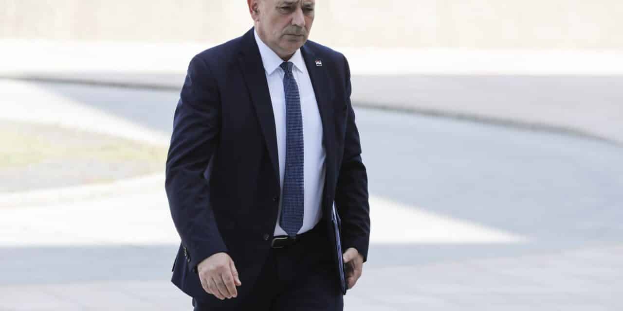 Zagreb: Članovi Vlade RH dolaze na sjednicu u NSK