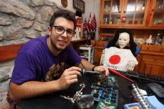 Student Karlo Đafić iz Matulja ‘od nule’ izradio svoj prvi humanoidni robot