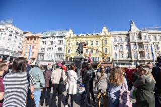 Zagreb: Dan kravate na Trgu bana Josipa Jela?i?a