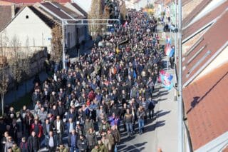 Vukovar: Križni put – Kolona sjećanja na putu prema Memorijalnom groblju