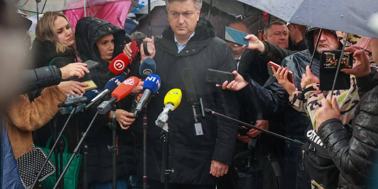 Vukovar: Premijer Andrej Plenković na obilježavanju Dana sjećanja na žrtvu Vukovara dao je izjavu za medije