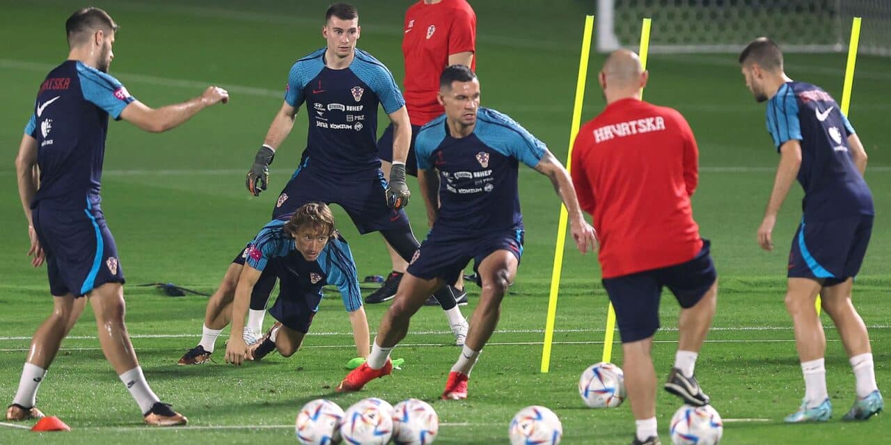 Prvi trening Hrvatske nogometne reprezentacije na trening kampu Al Ersal 3 u Dohi