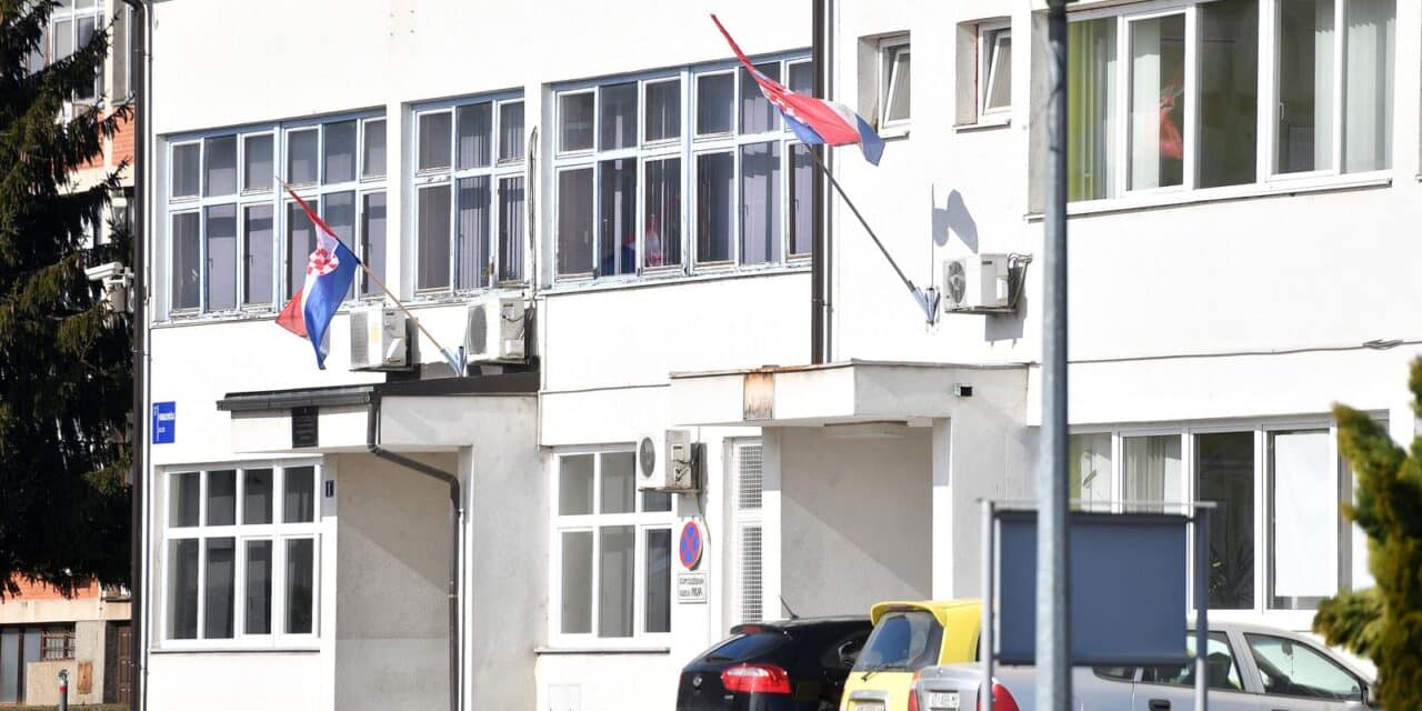 Zgrada policije Novi Marof