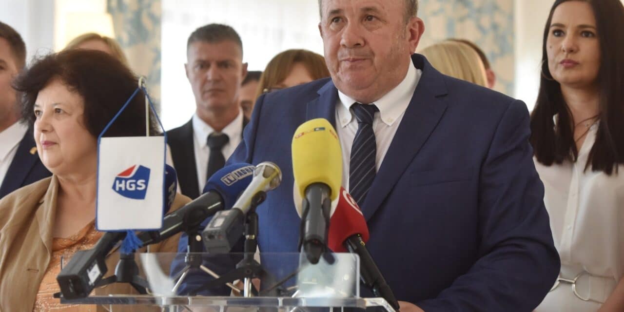 Rogoznica: Željko Kerum predstavio izborni program u svom hotelu Perla