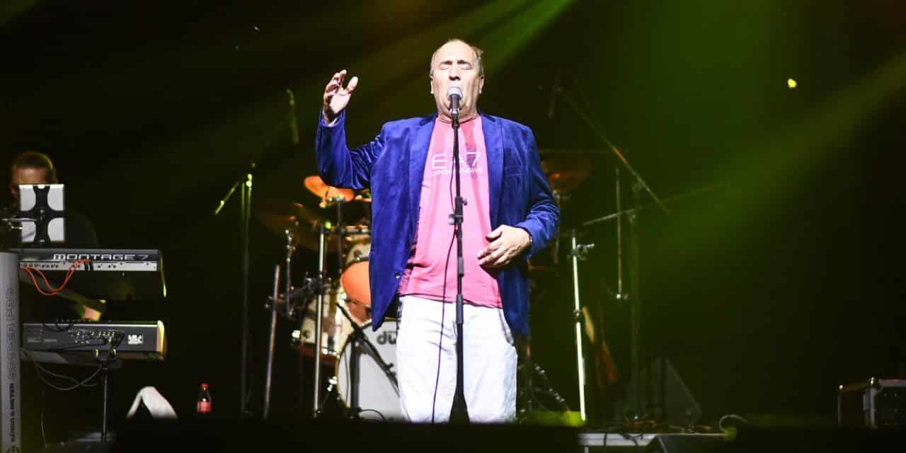 Zagreb: Mladen Grdović održao koncert u sklopu festivala vatrometa