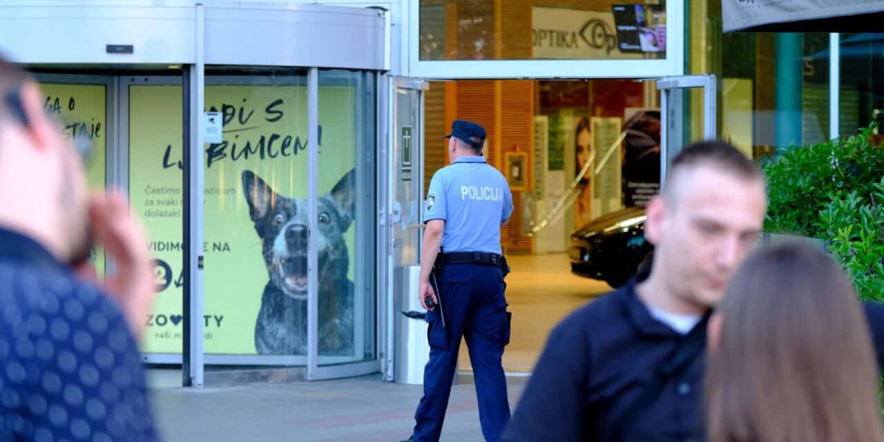 avenue mall