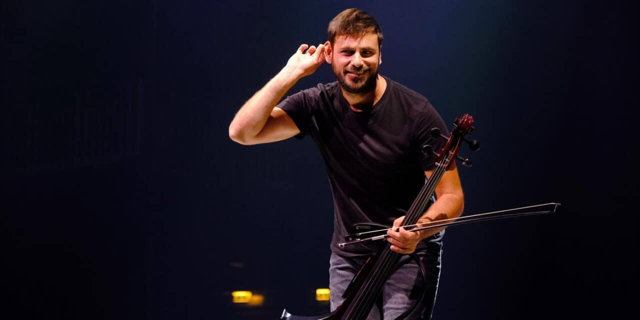 Nastup 2Cellos u zagrebačkoj Areni u sklopu svjetske oproštajne turneje
