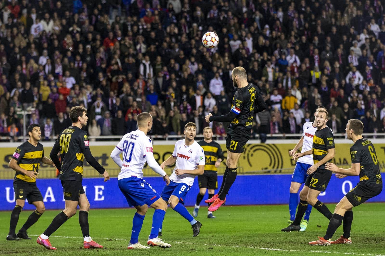 U 20. kolu HT Prve HNL sastali se Hajduk i Osijek