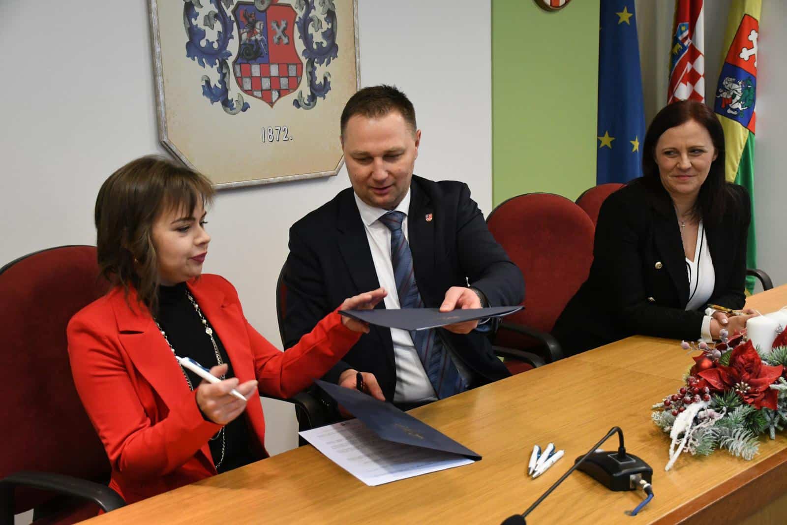 Bjelovar: �upan Marko Maru�i? potpisao je ugovor o potporama za zadr�avanje i privla?enje lije?nika i medicinskog osoblja