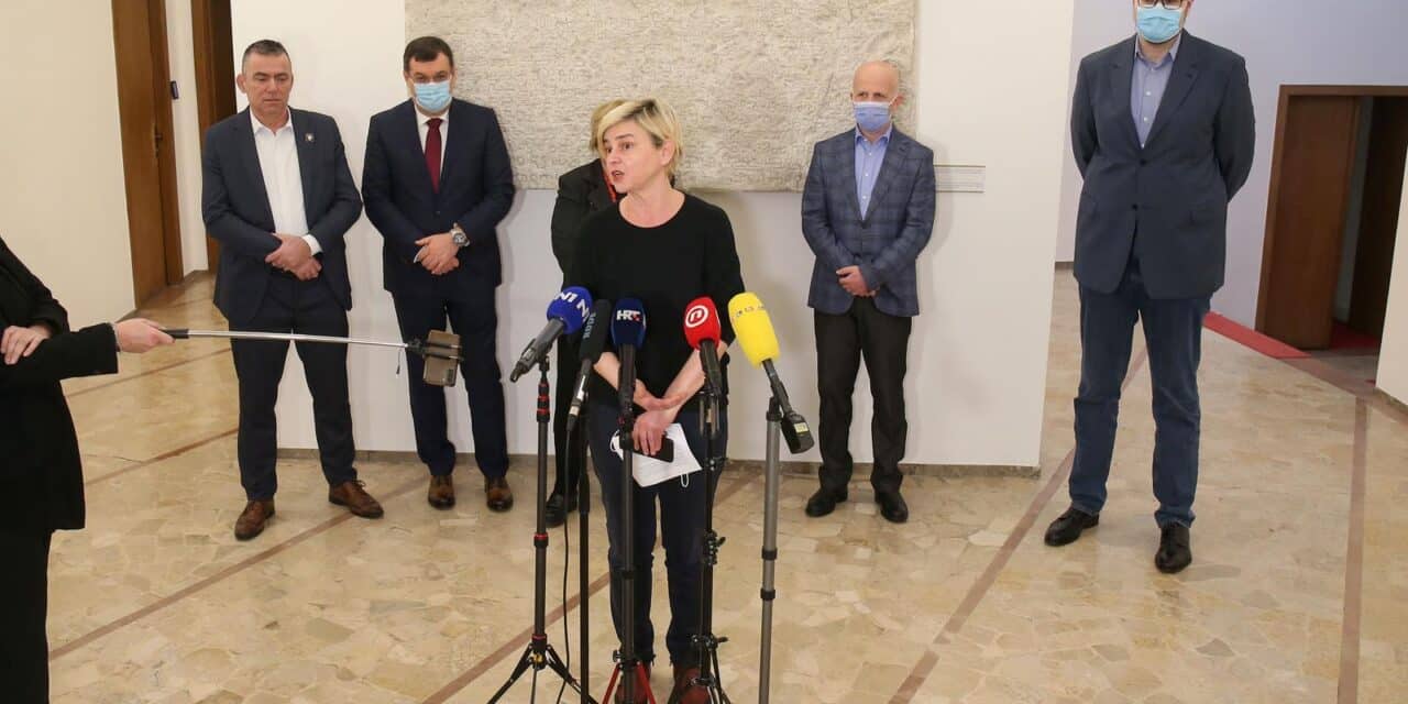 Zagreb: Konferencija za medije oporbe vezano uz ostavku ministra Darka Horvata