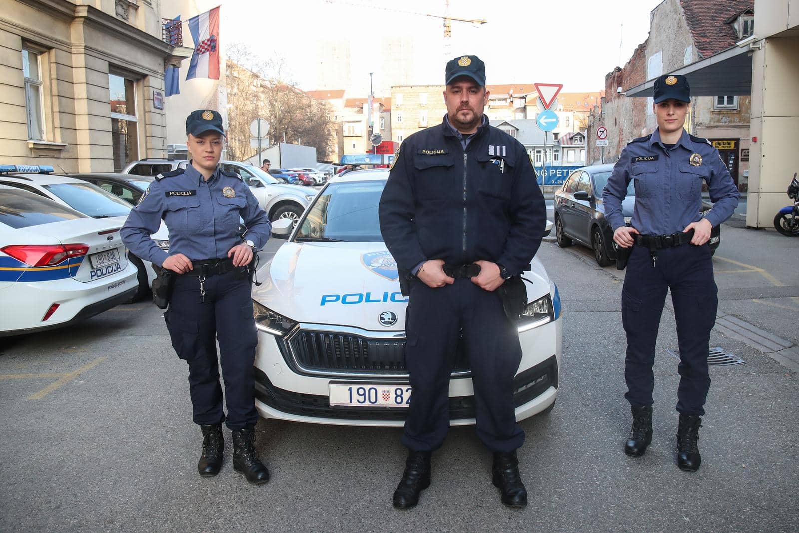 Zagreb: Policijski službenici koji su porodili trudnicu