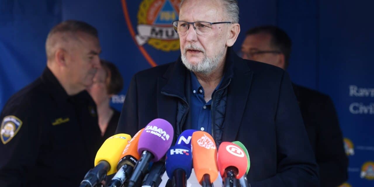 Zagreb: Vili Beroš izvijestio o 8 novooboljelih što je ukupno 113 u Hrvatskoj