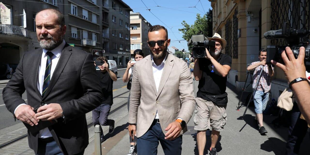 Bivši ministar Josip Aladrović u pratnji odvjetnika Nikole Mandića odlazi iz USKOK-a